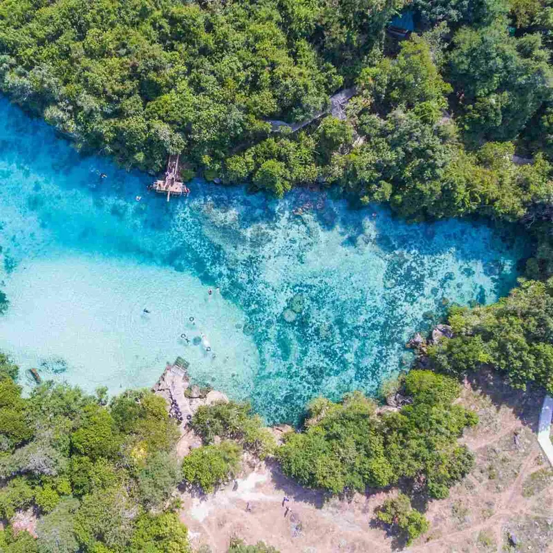 Turquoise water of Weekuri Lagoon seen from above